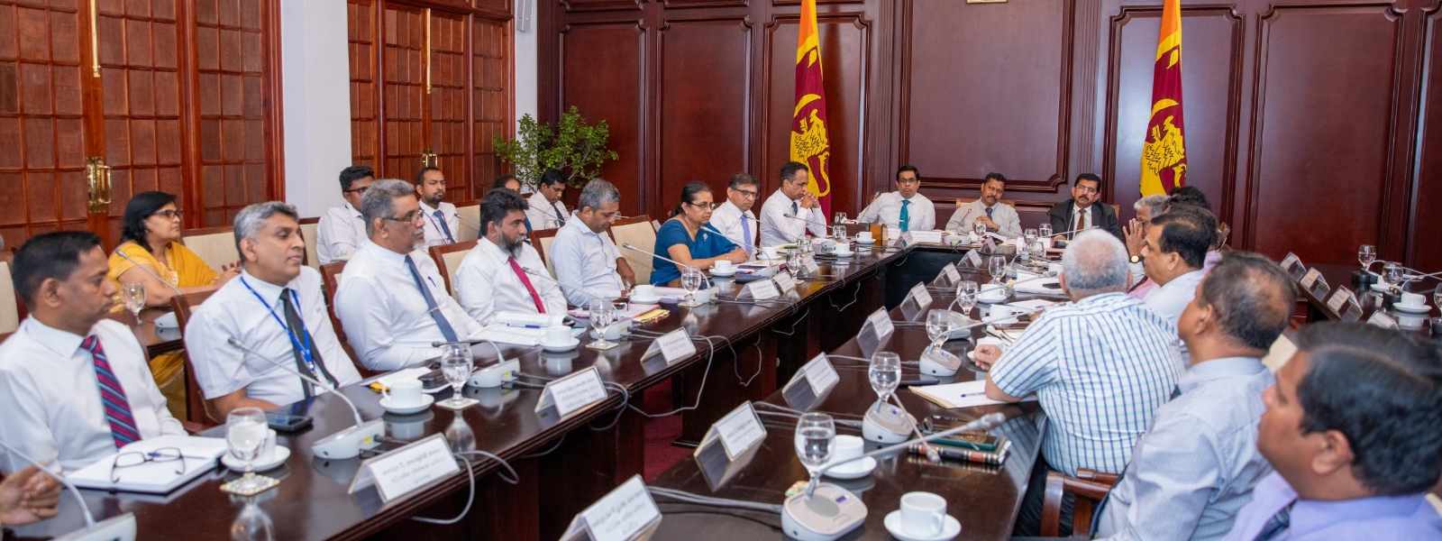 ජනපති ලේකම් සෞඛ්‍ය අංශ ප්‍රධානීන් හමුවෙයි...